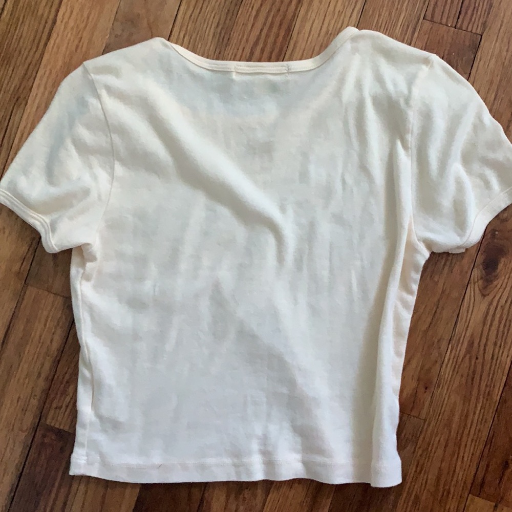 Cute tee shirt! - Picture 3 of 3